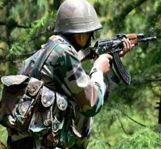 जम्मू-कश्मीर में एनकाउंटर:श्रीनगर के नौगांव में सुरक्षाबलों ने एक आतंकी को मार गिराया; इलाके में दो और आतंकियों के छिपे होने की आशंका