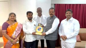शिव शांति प्रतिष्ठान के संस्थापक एडवोकेट विनय कुमार सिंह को ‘ठाणे गुणीजन’ पुरस्कार